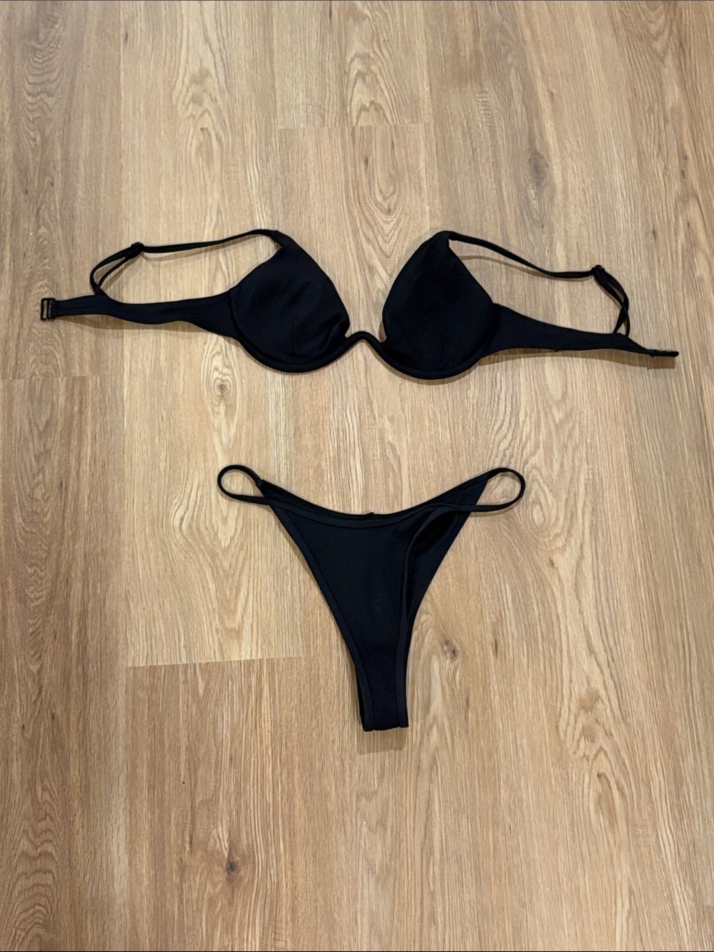 Ribbed Cheeky Bikini